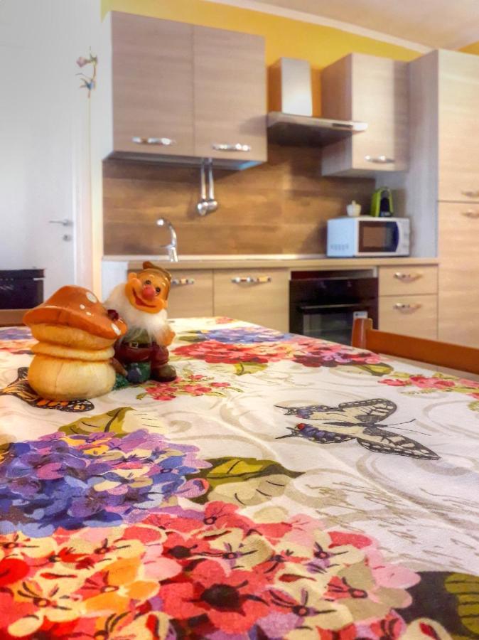 Ferienwohnung Goccia Di Resina #Sharingorobie Serina  Exterior foto